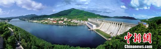 “中国水电之母”丰满水电站老坝爆破拆除