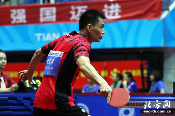 群众乒乓球比赛结束 选手高水平比拼让名宿赞