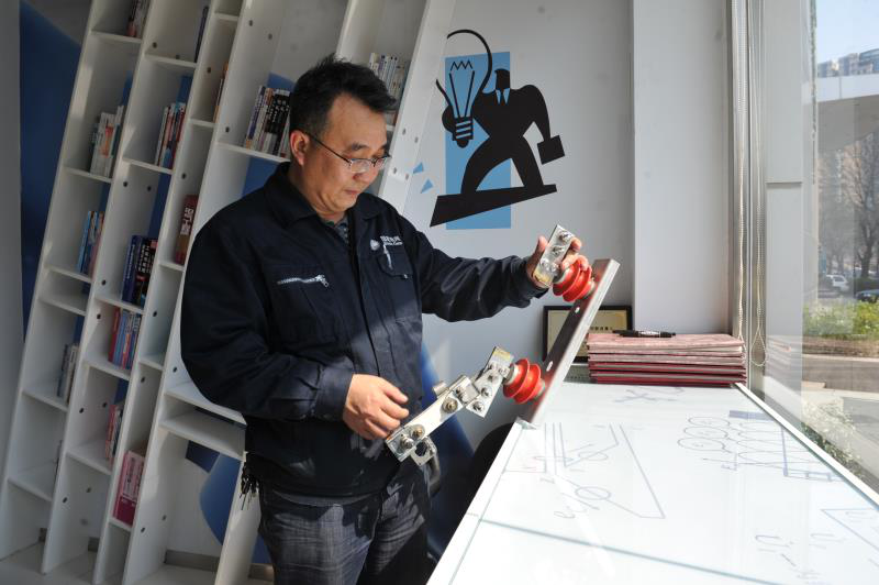 【中国梦·大国工匠篇】与时俱进的"蓝领工匠"张黎明