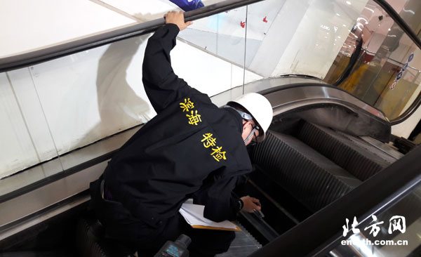 天津市市场监管委突击抽查700部电梯维保质量