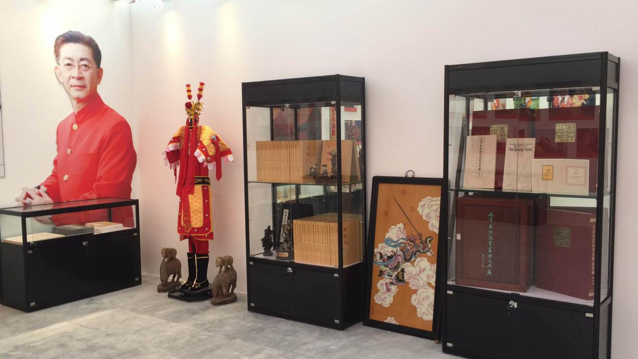 小龄童饰演的影视角色,戏曲舞台形象,猴王世家,幸福的记忆,珍贵的纪念