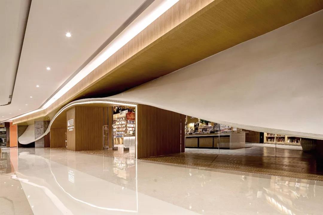 号外!广州购书中心天津店荣获“2017年度中国最美书店”