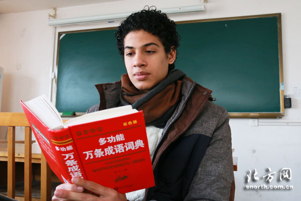 【网络媒体走转改】打快板说相声读诗词 埃及