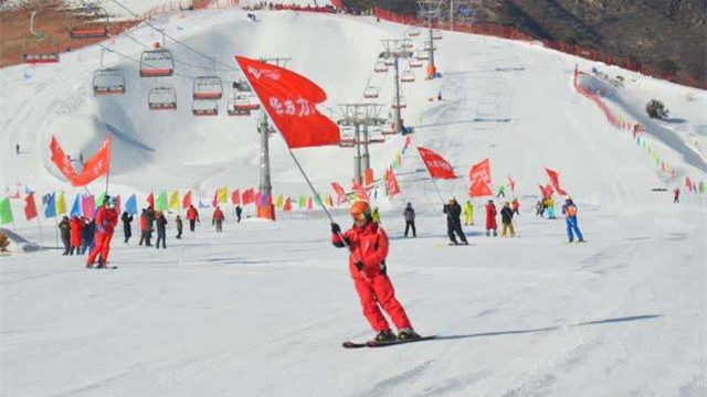 涞源滑雪4.jpg