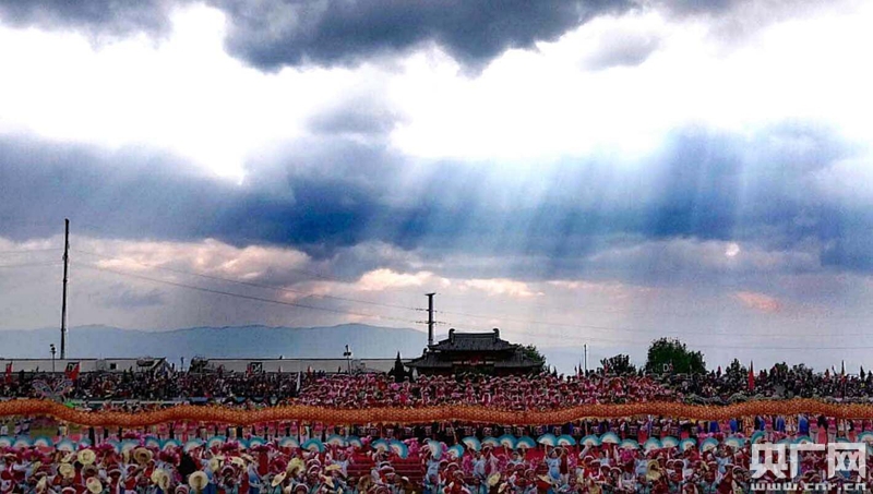 云南:大理三月好风光 今日又迎“三月街”