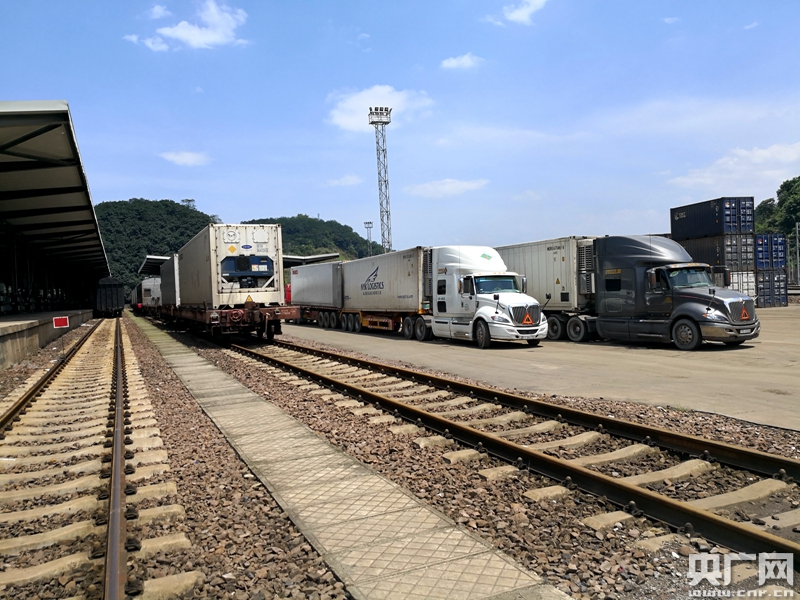 中越国际铁路开行冷链列车助东南亚热带水果畅