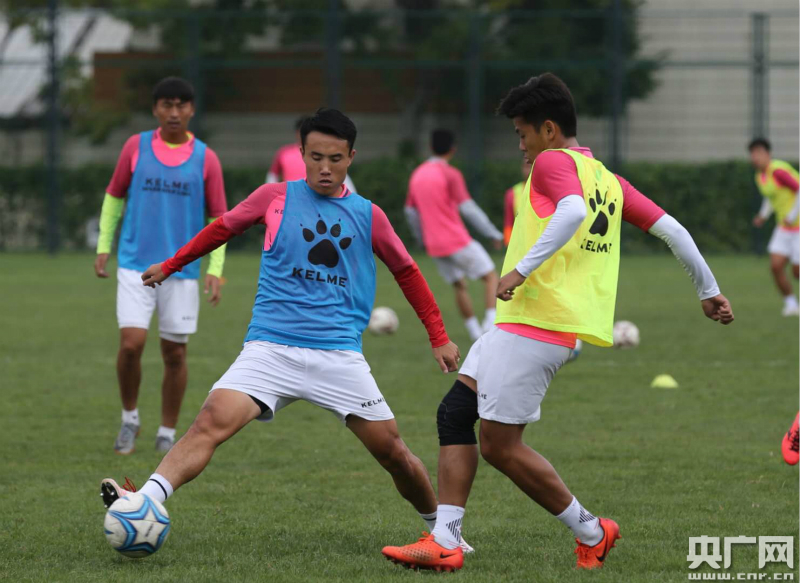昆明足球新希望 昆陆备战中冠联赛全国总决赛
