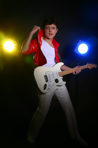 维吾尔族闪耀的新星——阿尔法