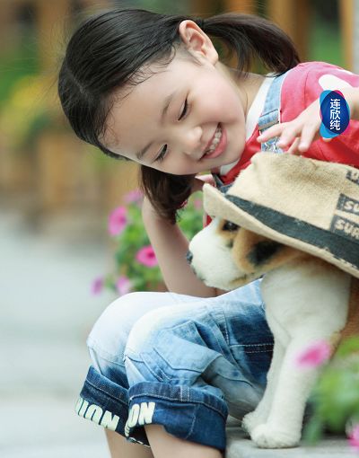 > 精彩瞬间                    姓名:连欣纯    性别:女    年龄:5岁