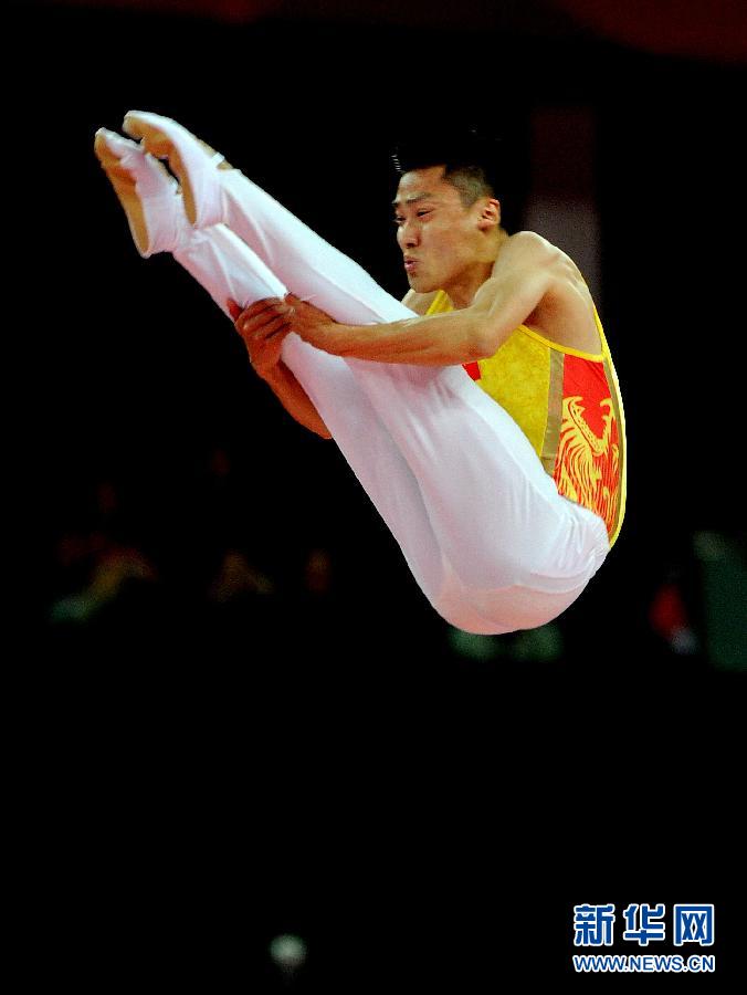 董栋夺得伦敦奥运会男子蹦床冠军