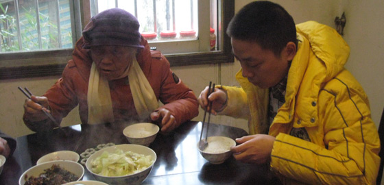 【央广独家】韶山的热心人汤瑞仁