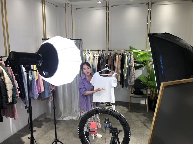 合肥服装店引领时尚潮流