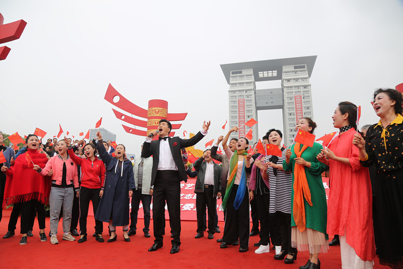 中国曲艺家协会主席,中国文艺志愿者协会名誉主席姜昆,中国文联文艺