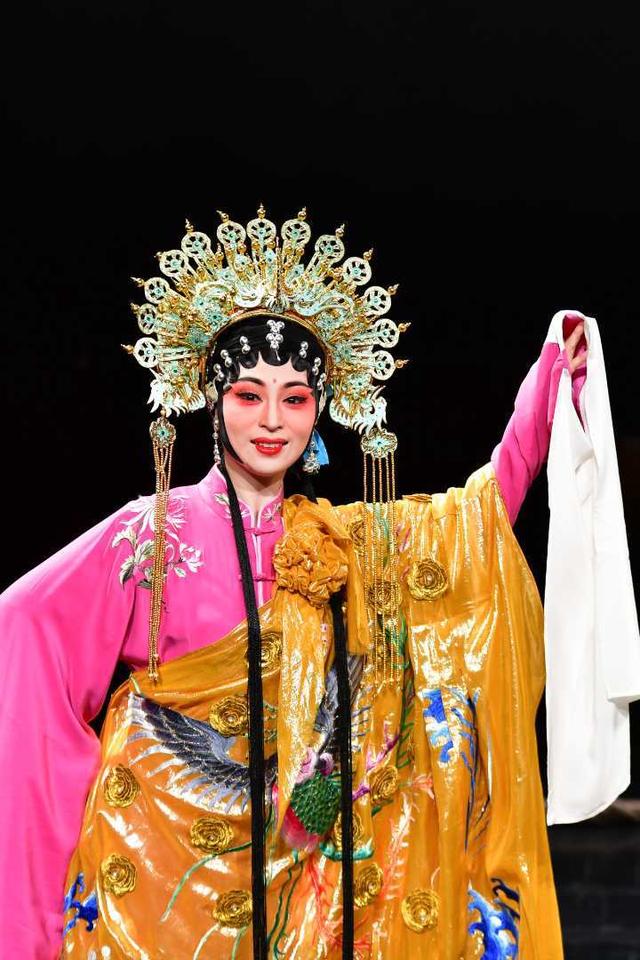 《玉天仙》剧照,夏圆圆饰演玉天仙