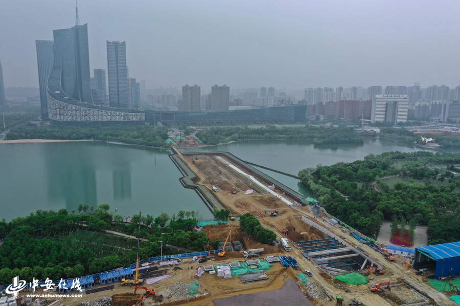 合肥:天鹅湖隧道工程初现雏形