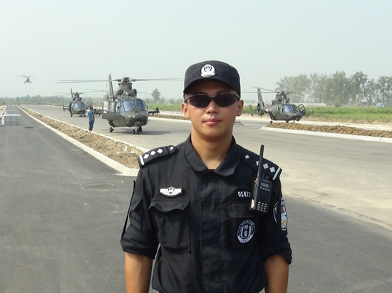 报道,去年1月,安徽蚌埠市公安局特警支队一大队二中队中队长张劼,在