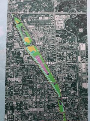 回迁安置房位于京藏高速科荟桥西北侧,紧邻小月河,共10栋建筑面积约15