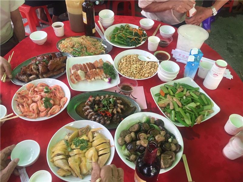 龙船景,龙船饭成广州各村纽带 文化传承年轻人唱主角