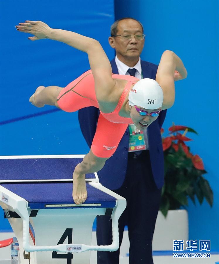 两破亚洲纪录,"游泳女神"刘湘50米自由泳夺冠