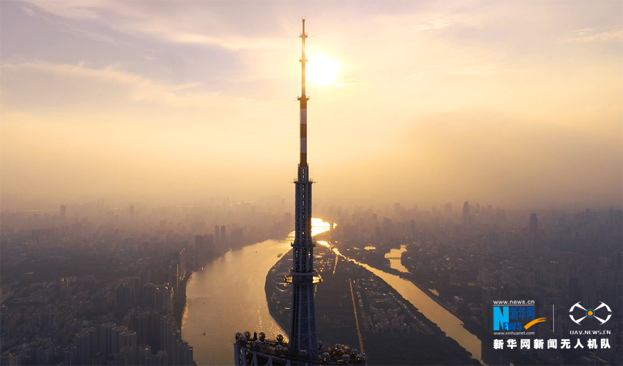 (组图)无人机近拍小蛮腰 广州之巅送您第一缕阳光