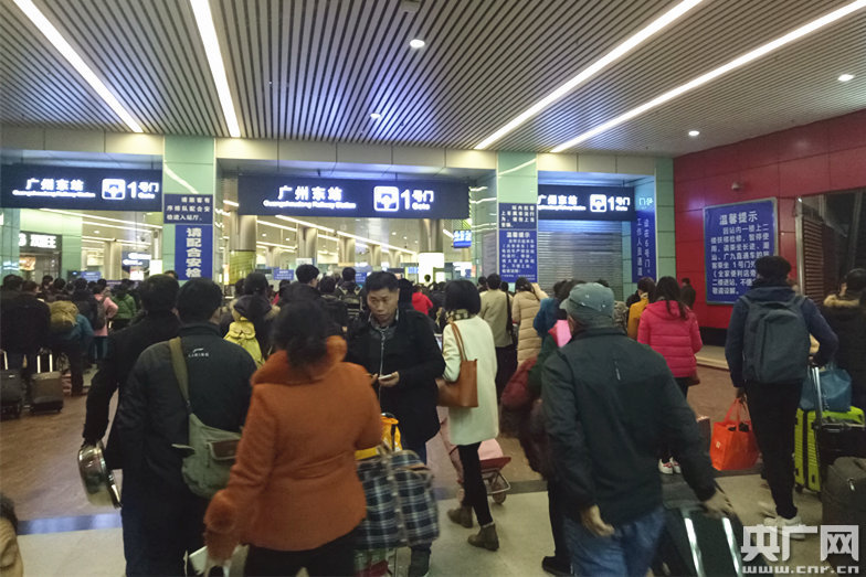 广州东站推出银联闪付,手机闪付进站乘车服务