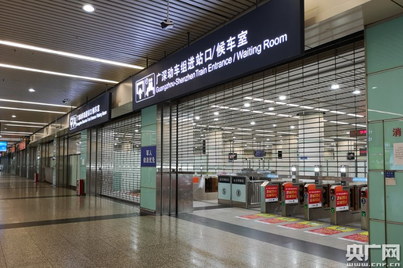 长途列车除k86(过路),k931,k730,k441,z235,k298次到达外,其它所有终