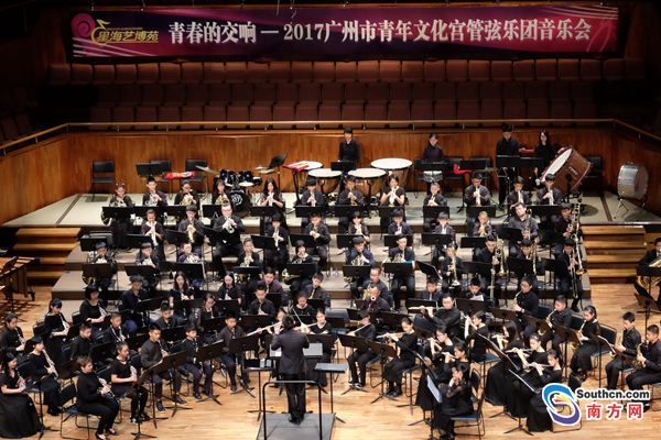 广州青宫“青春的交响”音乐会献礼五四青年节_央广网