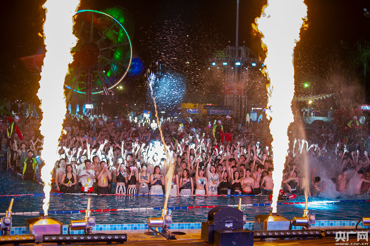 广州长隆29日起启动"水上电音节"
