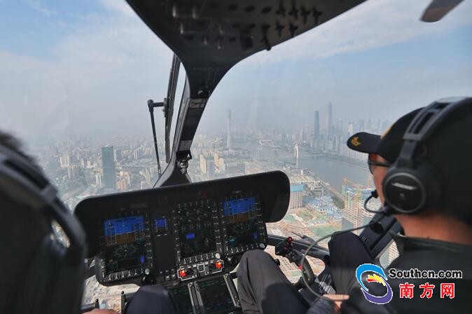 广州警航出动 直击春运首日交通情况