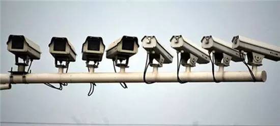 "限行摄像头分布表"刷爆朋友圈,有人试了之后…我信了你的邪!