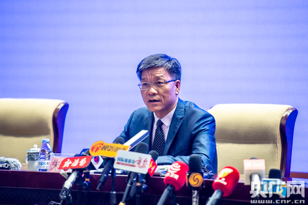 商务部消费促进司司长朱小良.央广网记者 洪坚鹏 摄