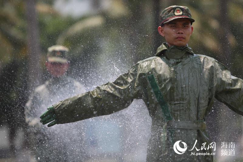 海南武警防化兵的火热青春