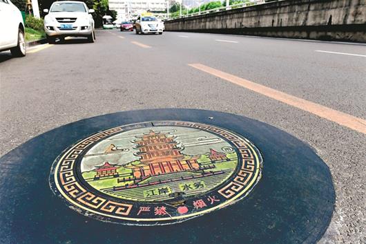 江城静音井盖上岗了 汉味浓郁脚下亦风景