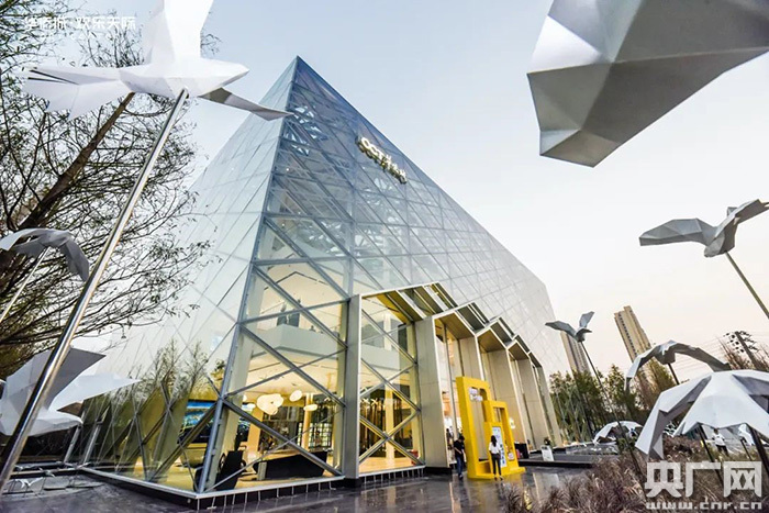 武汉高铁商务区城市展厅开放 点亮城市新地标