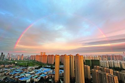 武汉彩虹美丽霸屏 专家解读彩虹形成3大条件