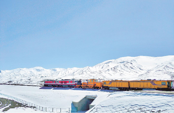 医用氧气罐怎么关掉鄂产重器“金鹰”开上青藏高原_https://www.jmylbn.com_新闻资讯_第1张