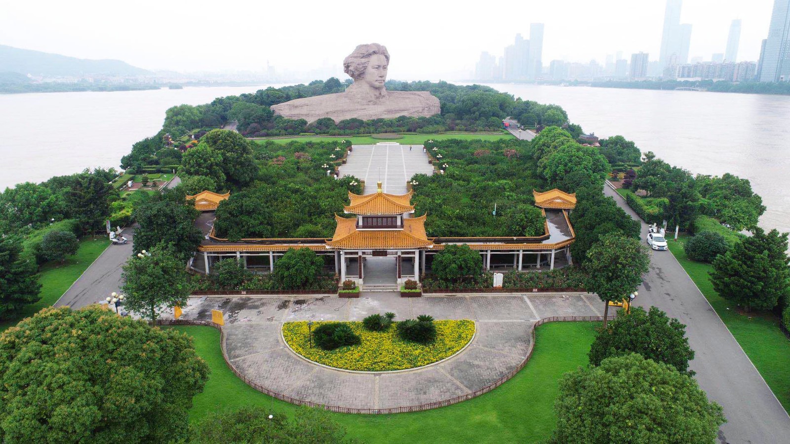 橘子洲景区恢复开园