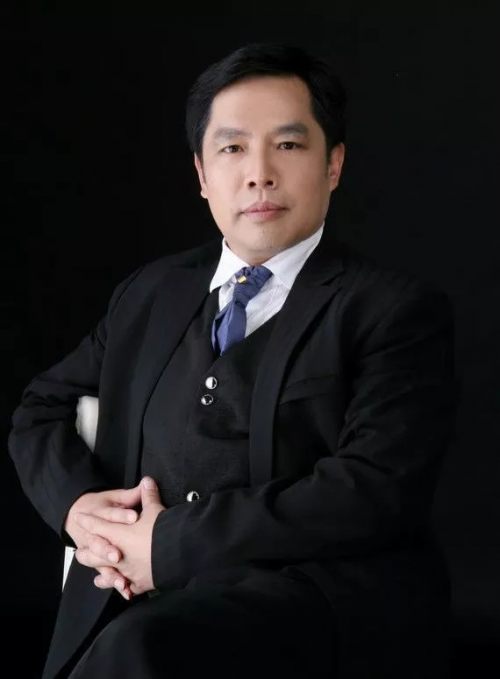 梅帅元:在山水间讲中国和世界的故事