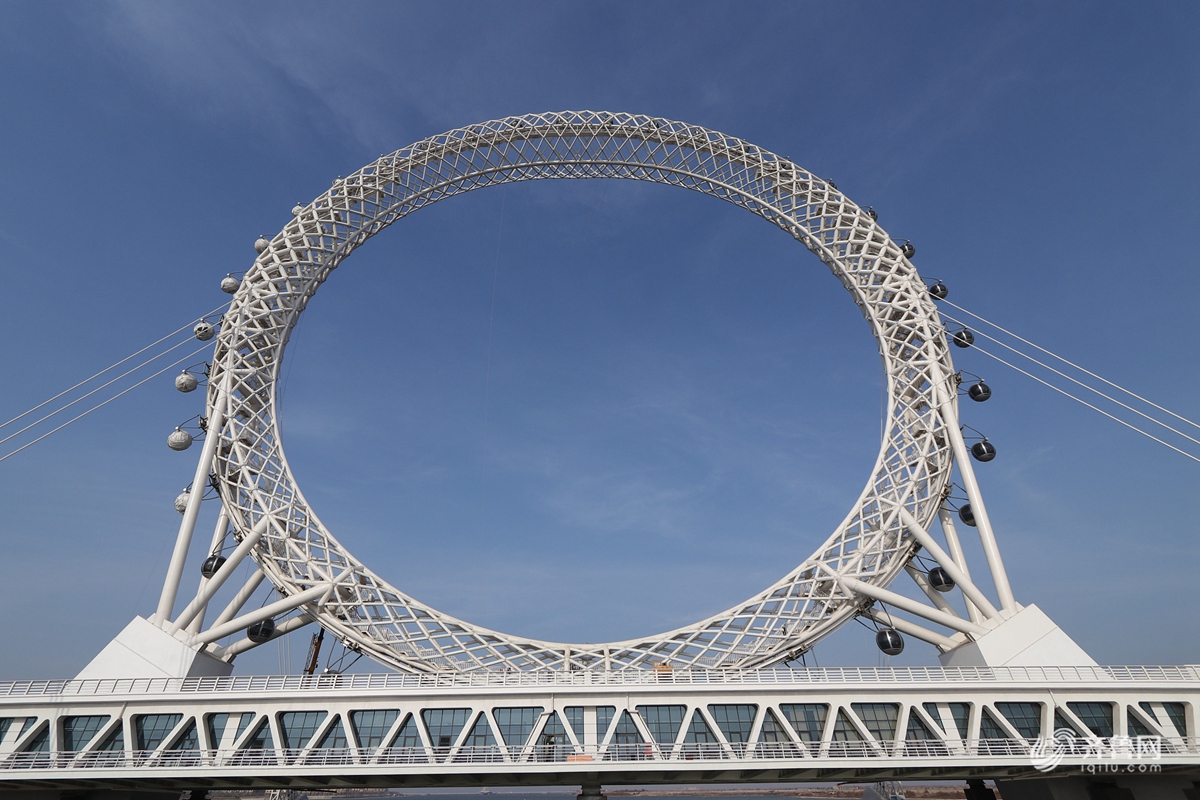 航拍潍坊白浪河摩天轮 比"伦敦眼"高10米