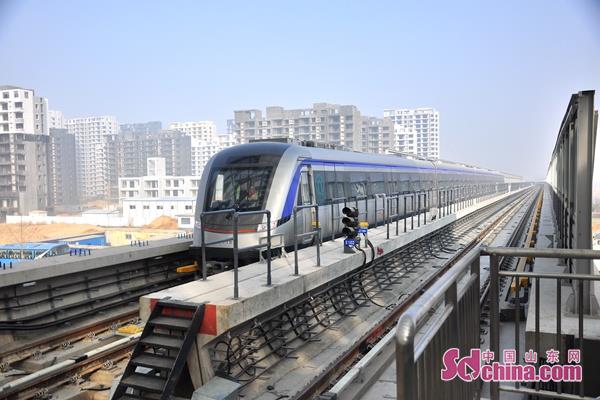 "最美地铁线" 青岛地铁11号线今起试运行