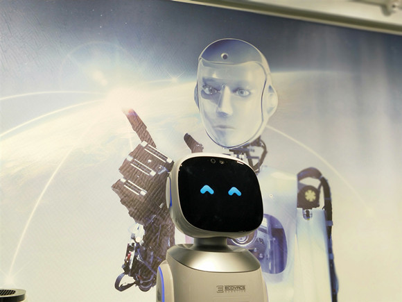 足不出户星级大厨帮你炒菜银行办事旺宝机器人贴心接待