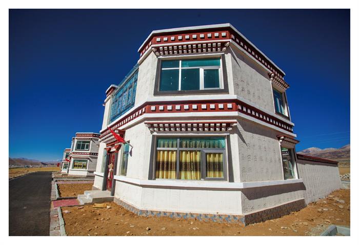 西藏日喀则市堆龙德庆区,曲水县,当雄县装配式技术建成的精准扶贫房