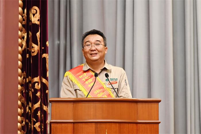 "时代楷模"张黎明先进事迹报告会在沪举行 黎明出发,点亮万家