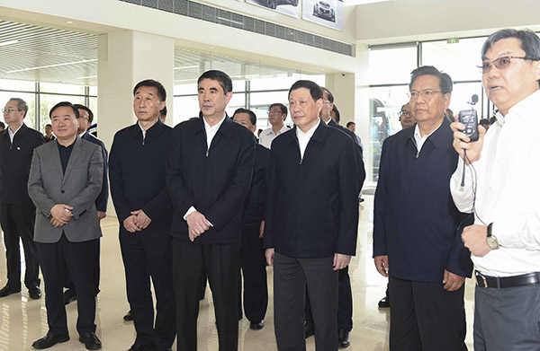 加强对口支援和重点领域合作 上海青海两地领导今天座谈对接