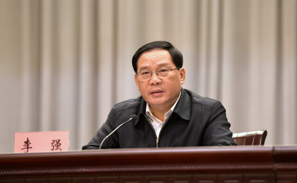 市政协主席董云虎,市委副书记尹弘,市委常委廖国勋,周波,于绍良