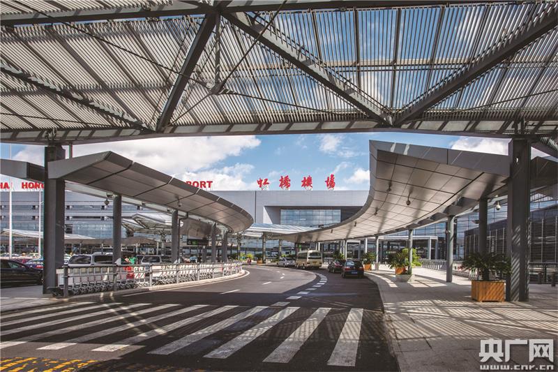 上海机场"火力全开"助力打赢蓝天保卫战