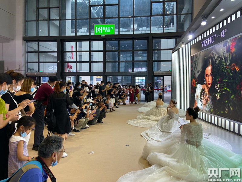 上海新车“云”发布之后再推“云上”婚纱展 阿里巴巴助力展会行业升级(图2)