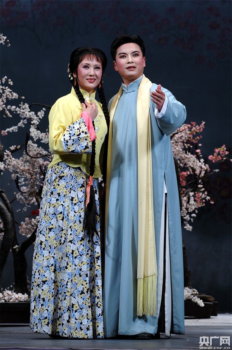 的演出阵容堪称豪华,上海越剧院的名家钱惠丽,单仰萍,章瑞虹,方亚芬