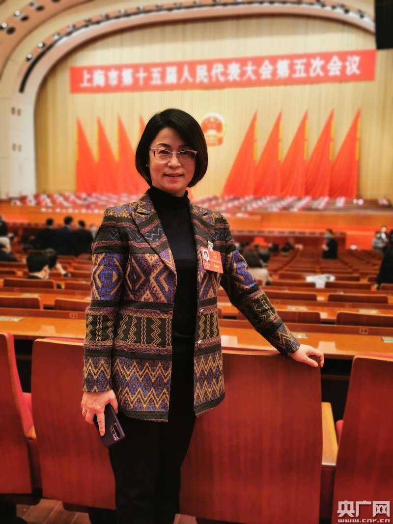 上海市人大代表,大宁国际小学校长徐晓唯(央广网发 受访者供图)