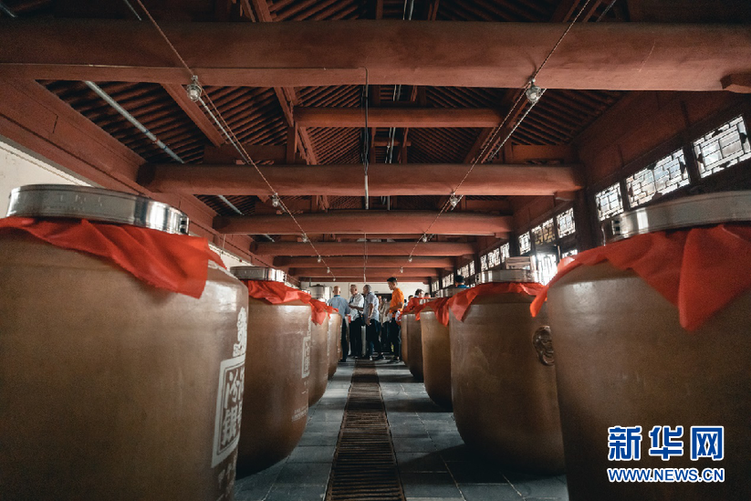 体验汾酒传统酿造技艺